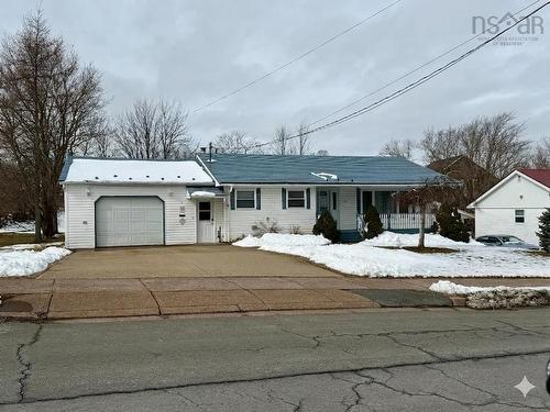 50 Kaullback Street  Truro, NS B2N 3M6