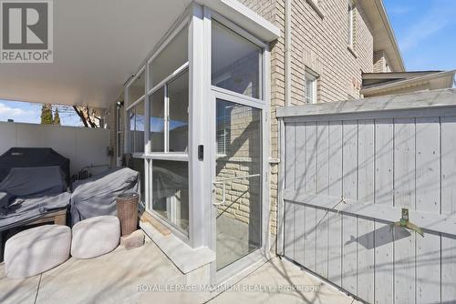 2 Castle Park Boulevard, Vaughan, ON - Outdoor With Exterior