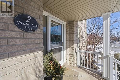 2 Castle Park Boulevard, Vaughan, ON - Outdoor