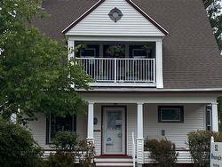 92 Willow Street  Truro, NS B2N 4Z6