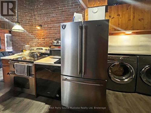 45 Ridgeway Drive, Carling, ON - Indoor Photo Showing Laundry Room