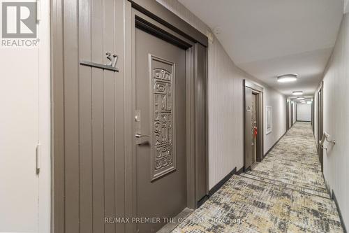 37 - 1016 Falgarwood Drive, Oakville, ON - Indoor Photo Showing Other Room