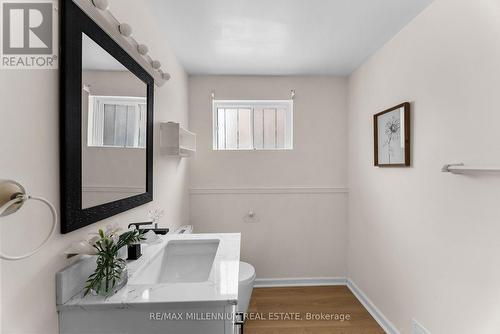 2437 Chilsworthy Avenue, Mississauga, ON - Indoor Photo Showing Bathroom