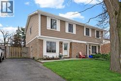 106 WENDOVER Drive  Hamilton, ON L9C 5X5