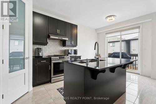 4073 Healing Street, Lincoln, ON - Indoor Photo Showing Kitchen With Upgraded Kitchen
