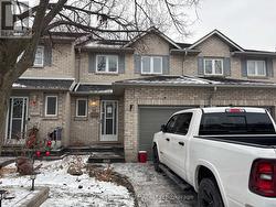 55 - 1 ROYALWOOD COURT  Hamilton, ON L8E 4Y2