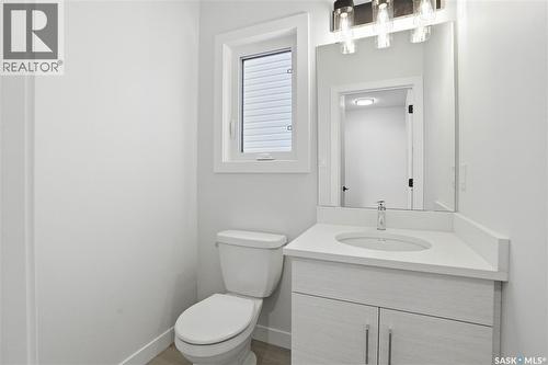 527 Sharma Crescent, Saskatoon, SK - Indoor Photo Showing Bathroom