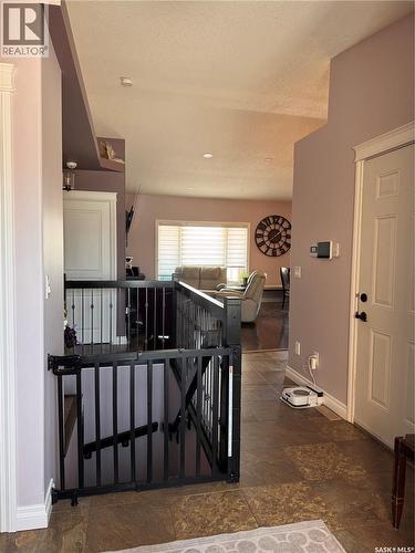 1916 Jesse Bay, Estevan, SK - Indoor