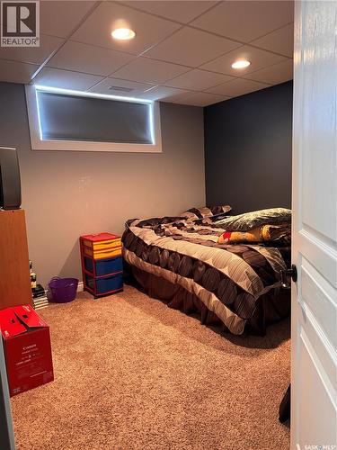 1916 Jesse Bay, Estevan, SK - Indoor Photo Showing Bedroom