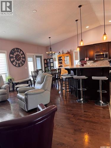 1916 Jesse Bay, Estevan, SK - Indoor Photo Showing Living Room