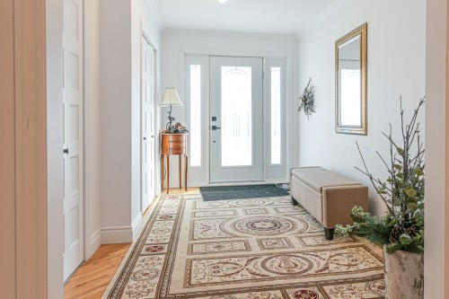 Hall d'entrée/Vestibule - 411A Ch. Des Patriotes, Saint-Mathias-Sur-Richelieu, QC - Indoor Photo Showing Other Room