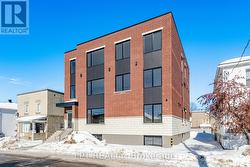 8 - 319 SHAKESPEARE STREET Ottawa, ON K1L 5M1