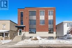 5 - 319 SHAKESPEARE STREET Ottawa, ON K1L 5M1