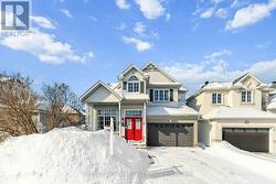 4 BRACEWOOD WAY  Ottawa, ON K2J 4Y3