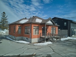 1120 Boul. du Curé-Labelle  Blainville, QC J7C 2M9