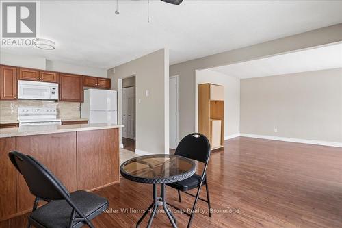 118 Chandler Drive, Kitchener, ON - Indoor Photo Showing Kitchen