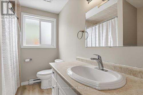 118 Chandler Drive, Kitchener, ON - Indoor Photo Showing Bathroom