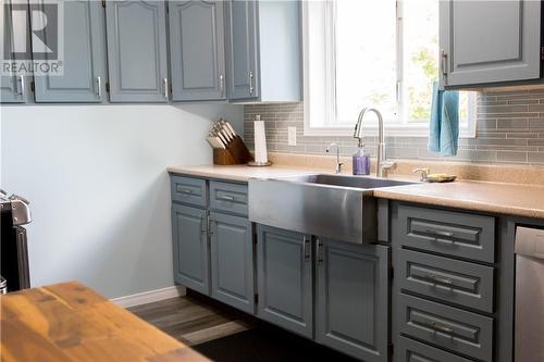 157 Emery Road, Gore Bay, ON - Indoor Photo Showing Kitchen With Upgraded Kitchen