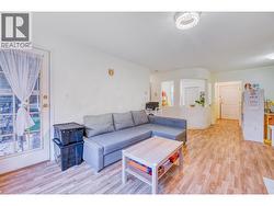 207 3738 NORFOLK STREET  Burnaby, BC V5G 4V4