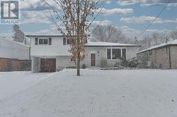 92 LEWIS DRIVE  Newmarket, ON L3Y 1R7