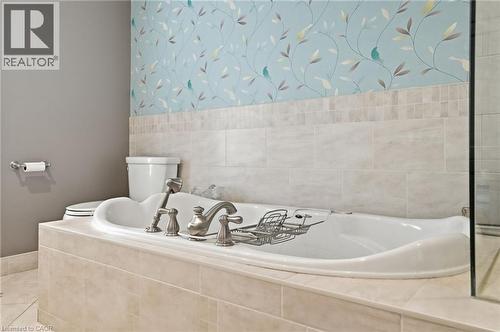 3192 Colebrook Court, Mississauga, ON - Indoor Photo Showing Bathroom