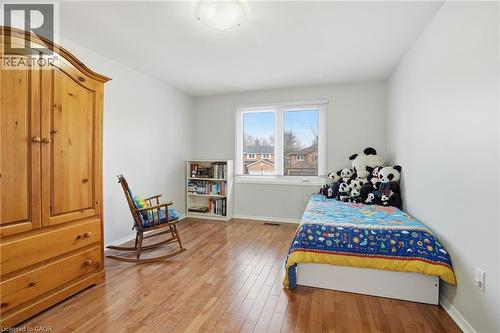 3192 Colebrook Court, Mississauga, ON - Indoor Photo Showing Bedroom