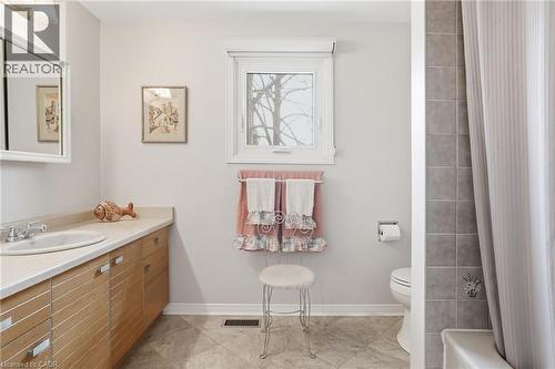 3192 Colebrook Court, Mississauga, ON - Indoor Photo Showing Bathroom