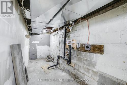 86 Adair Avenue S, Hamilton, ON - Indoor