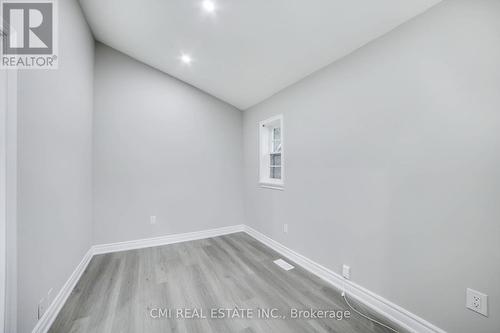 86 Adair Avenue S, Hamilton, ON - Indoor Photo Showing Other Room