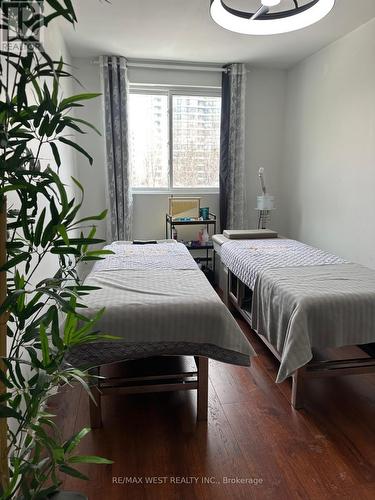 2551 Hurontario Street, Mississauga, ON 