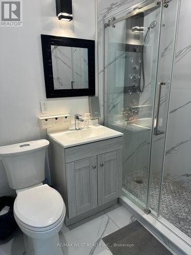 2551 Hurontario Street, Mississauga, ON 