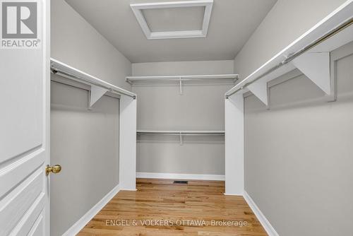 145 Manorhill Private, Ottawa, ON - Indoor With Storage