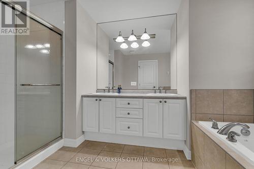 145 Manorhill Private, Ottawa, ON - Indoor Photo Showing Bathroom