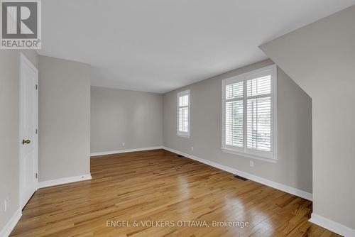 145 Manorhill Private, Ottawa, ON - Indoor Photo Showing Other Room