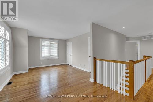 145 Manorhill Private, Ottawa, ON - Indoor Photo Showing Other Room