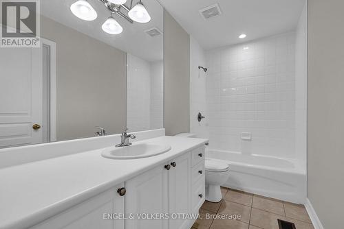 145 Manorhill Private, Ottawa, ON - Indoor Photo Showing Bathroom