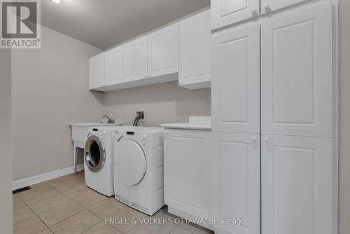 145 Manorhill Private, Ottawa, ON - Indoor Photo Showing Laundry Room