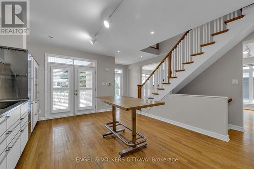 145 Manorhill Private, Ottawa, ON - Indoor