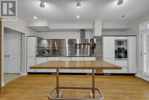 145 Manorhill Private, Ottawa, ON - Indoor Photo Showing Other Room