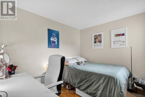 231 Harriot Private, Ottawa, ON - Indoor Photo Showing Bedroom