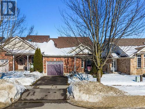 71 DOCTOR MOORE COURT  Halton Hills, ON L7J 3A6