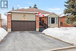 78 JARLAN TERRACE  Ottawa, ON K2L 3K9