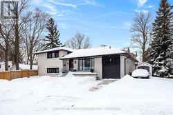 18 WINSDALE ROAD  Toronto, ON M9C 2W8