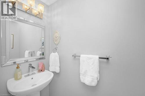 Living area Powder Room - 3140 Edgar Avenue, Burlington, ON - Indoor Photo Showing Bathroom