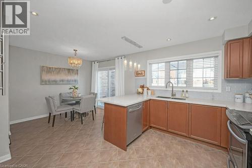 Family Sized Kitchen - 3140 Edgar Avenue, Burlington, ON - Indoor