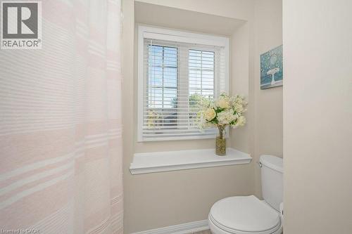 3140 Edgar Avenue, Burlington, ON - Indoor Photo Showing Bathroom