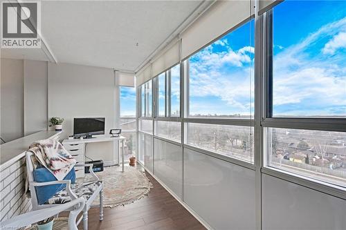 24 Midland Drive Unit# 708, Kitchener, ON - Indoor Photo Showing Office