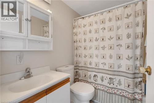24 Midland Drive Unit# 708, Kitchener, ON - Indoor Photo Showing Bathroom