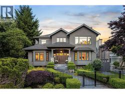 2318 OLIVER CRESCENT  Vancouver, BC V6L 1S5