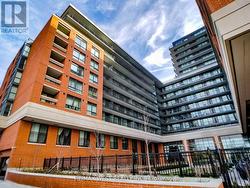 801 - 3091 DUFFERIN STREET  Toronto, ON M6A 2S7